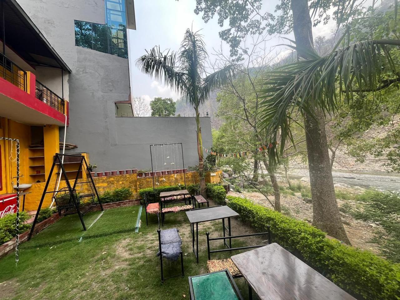 Utsav Riverbank Homestay Haldwāni Buitenkant foto