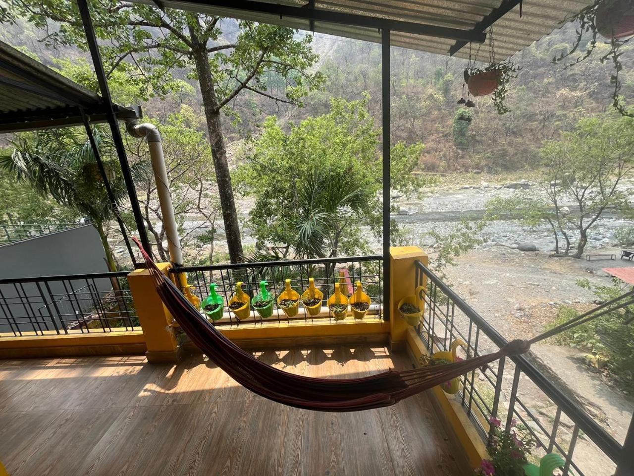 Utsav Riverbank Homestay Haldwāni Buitenkant foto