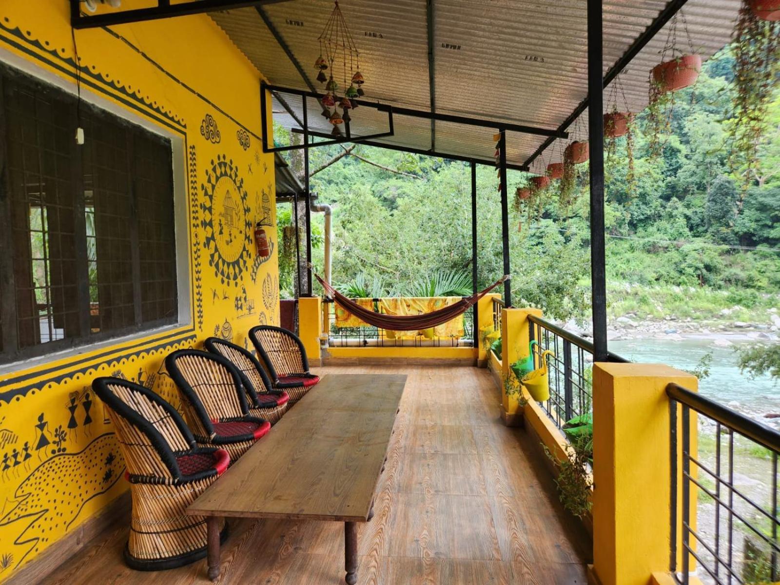 Utsav Riverbank Homestay Haldwāni Buitenkant foto